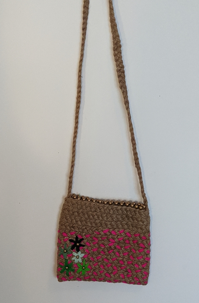 Floral Straw Crossbody Shoulder Bag - Picture 3 of 5